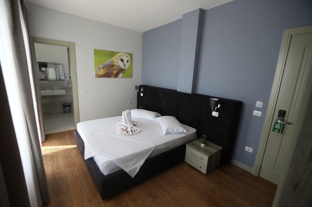Perandor 4*